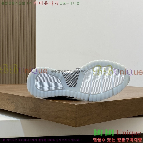 ���� ���̺��� ����Ŀ�� LV4430089-4