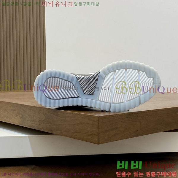 ���� ���̺��� ����Ŀ�� LV4430089-2