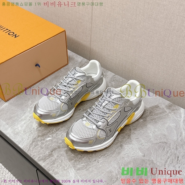 �������� ���̺��� L Olympia ����Ŀ�� LV400055-1