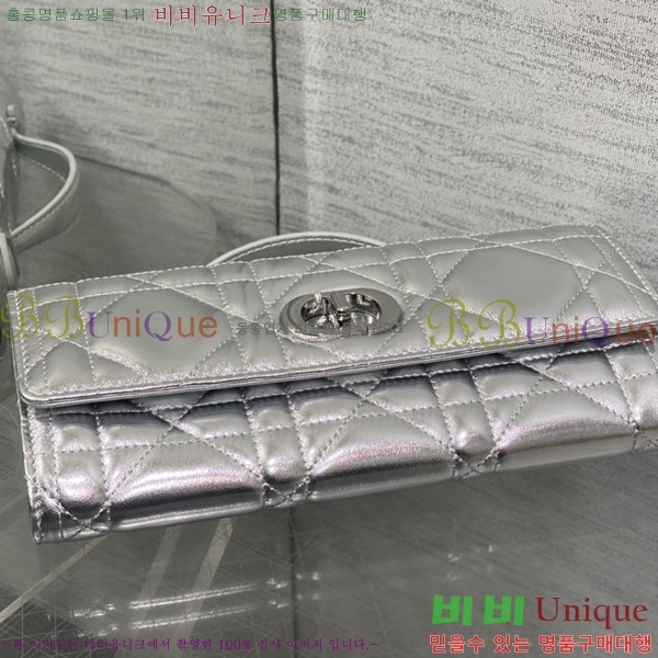 ��� Miss Caro Ŭ��ġ�� DO450665-108