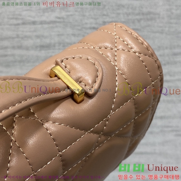 ��� Miss Caro Ŭ��ġ�� DO450665-109