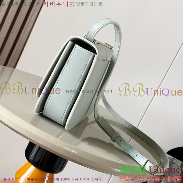 #�ο��� Goya ũ�ν��� LOEW9067-108