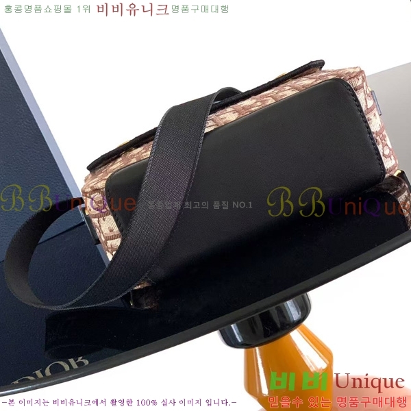 #��* Poet  Jett ũ�ν��� �̴� DO652-101
