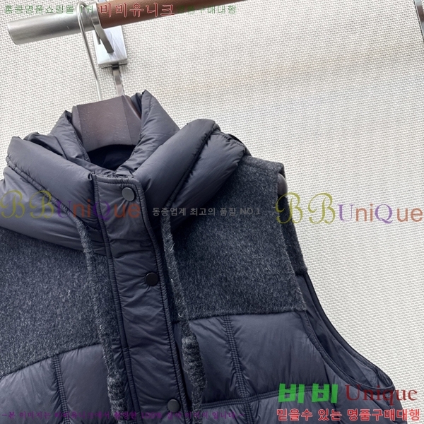 ���� ��**�� �ٿ� �е� ���� MAX0567088-11