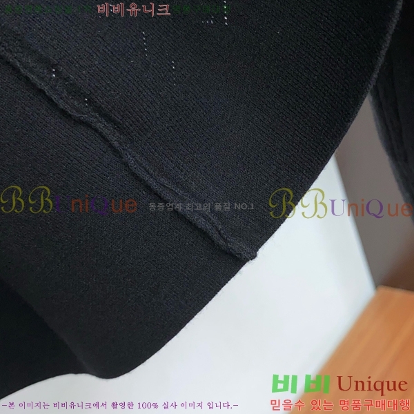 ���� ���ڷ� ��ġ�ڸ� ���� Ƽ���� BC715640-2