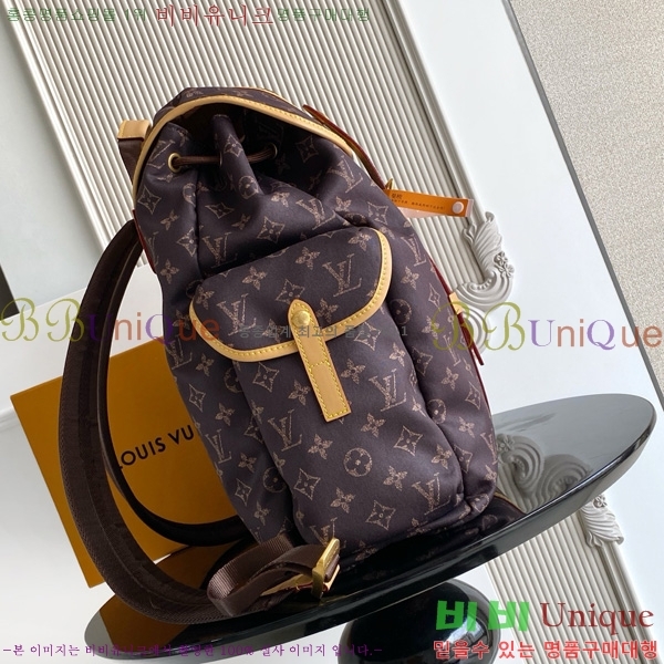 #����*�� ũ�������� �̽�Ʈ ����Ʈ ���� MM M2A423-300