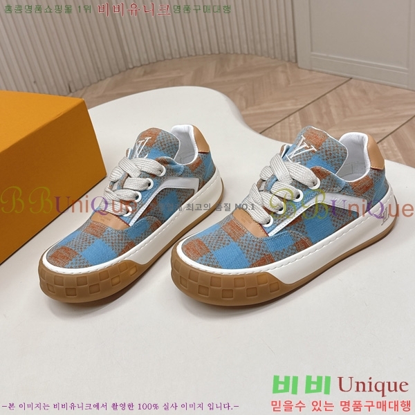 �������� ���̺��� Tilted Sneaker ����Ŀ�� LV402282-16