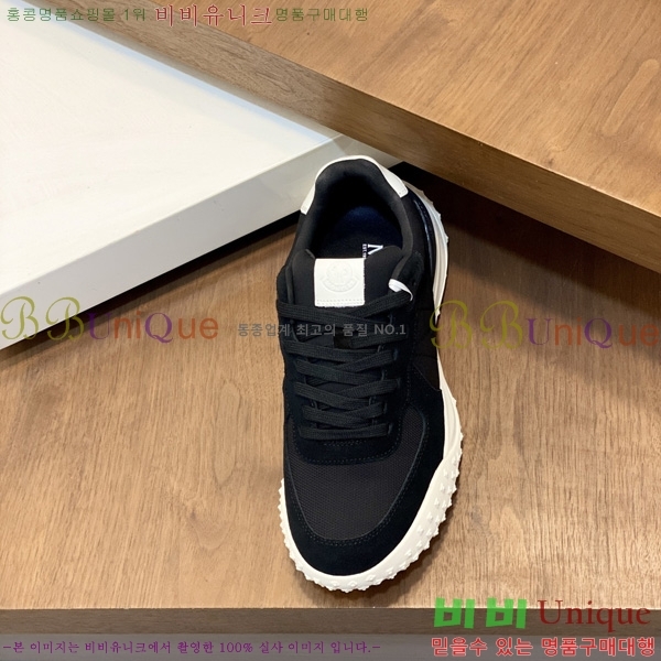 ���� ��**�� ����Ŀ�� M1022490-6