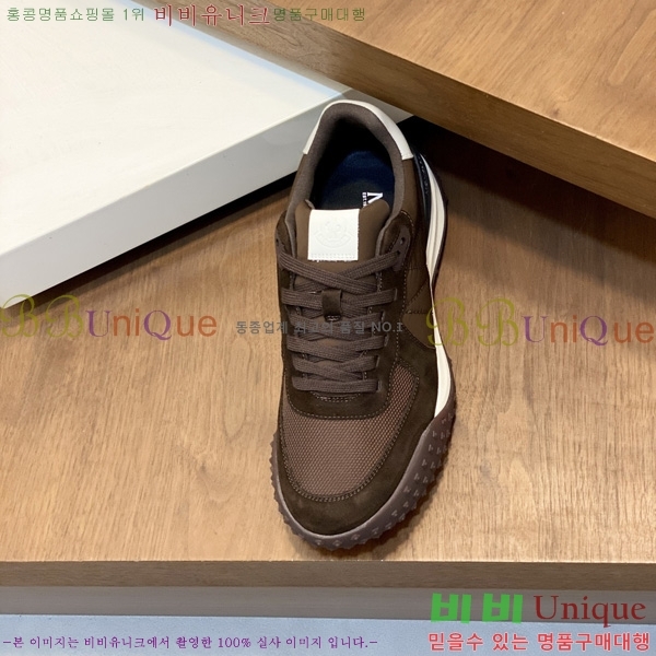 ���� ��**�� ����Ŀ�� M1022490-8
