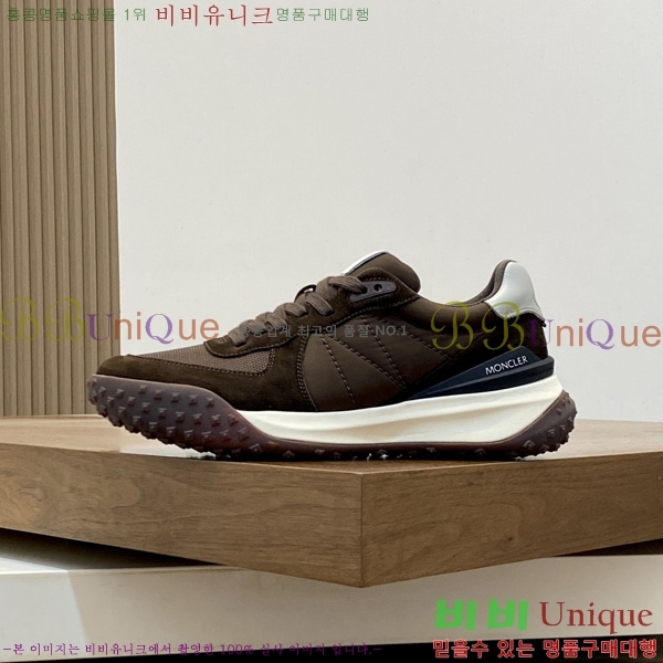 ���� ��**�� ����Ŀ�� M1022490-8